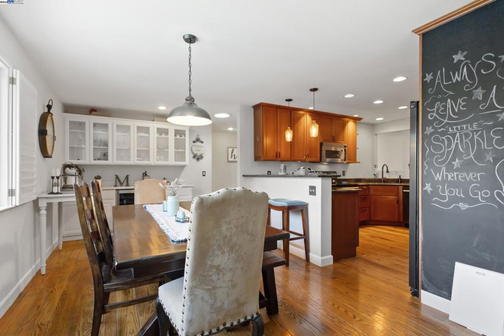 LAS LOMITAS - Residential