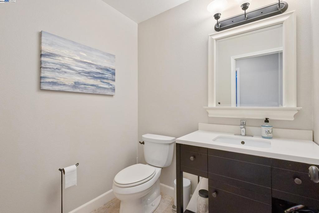 LAS LOMITAS - Residential