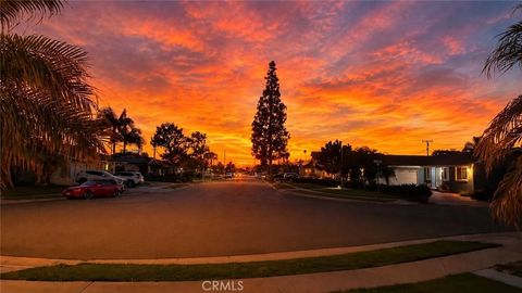 Photo of - 16846 Lucia, Huntington Beach, CA 92647 (MLS # OC26107677)
