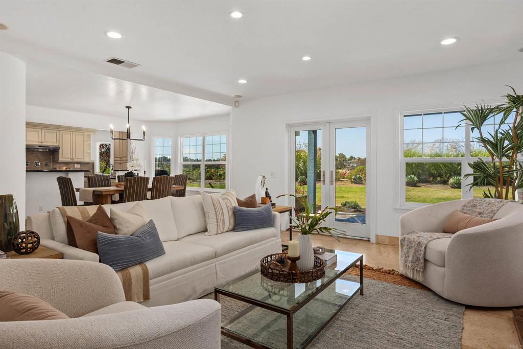 3664 Lorimer Lane