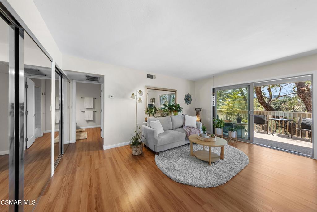 348 Chestnut Hill Court 23