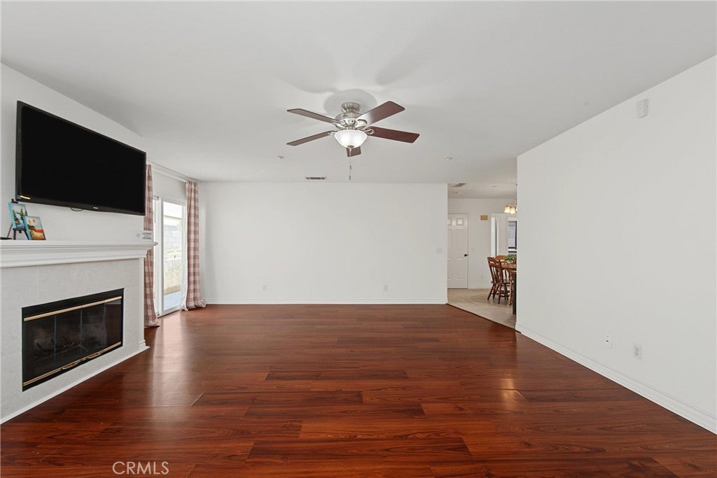 1311 E Mission