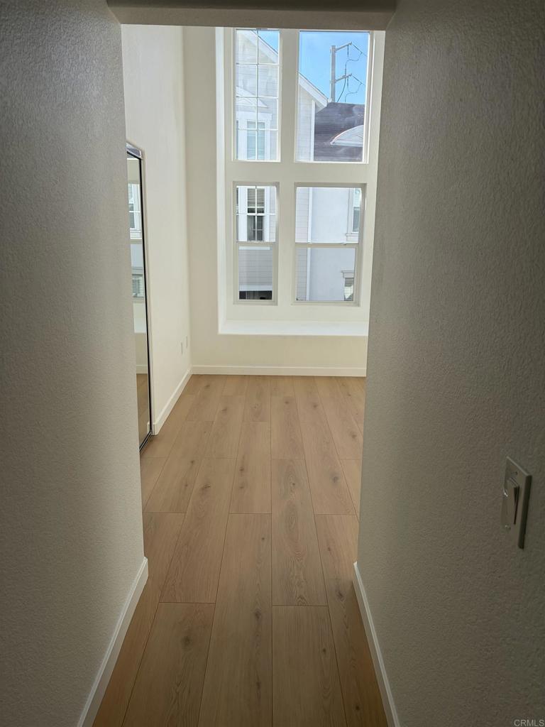 815 Harbor Cliff Way 239