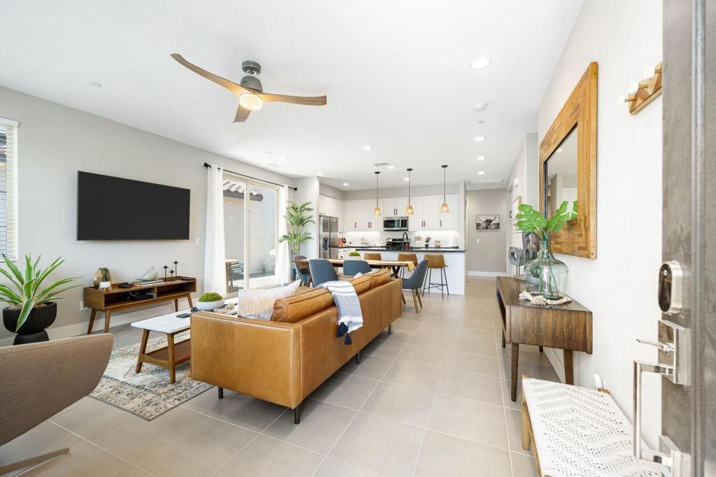 listing image 130725803338235483179