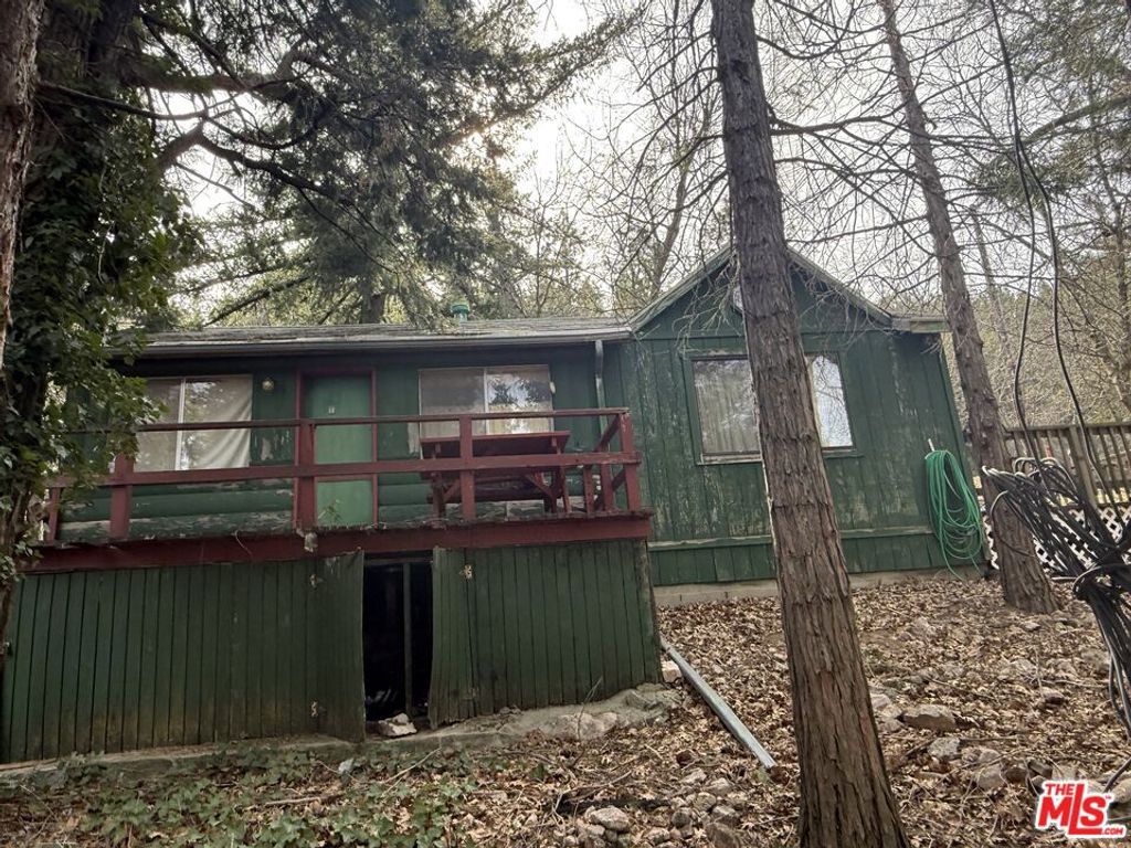 Photo of 21801 Plunge Road, Cedarpines Park, CA 92322 (MLS # 26647969)