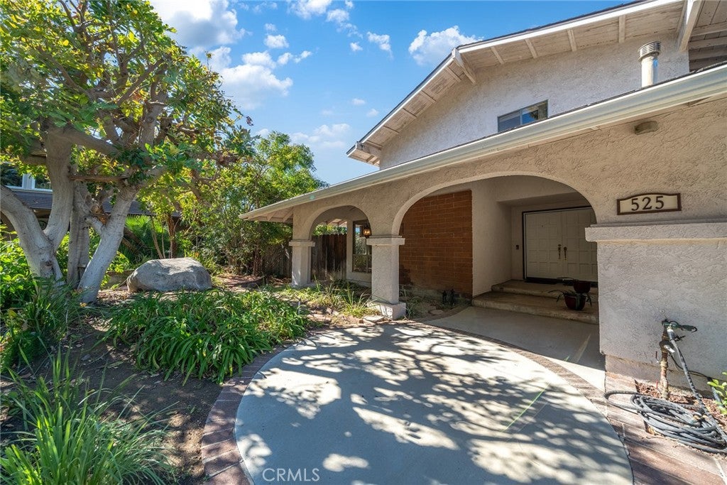 Properties 2 525 Via Codo