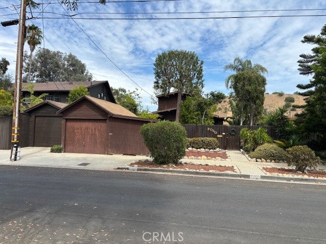 6050 Hayes AVE