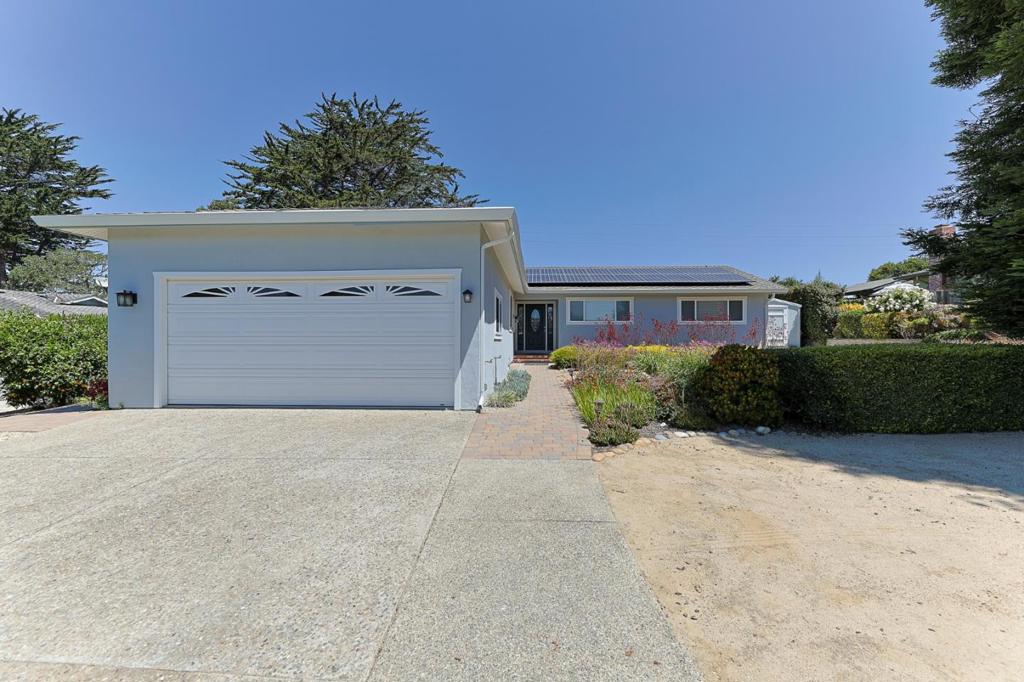 9355 Holly Oak Way