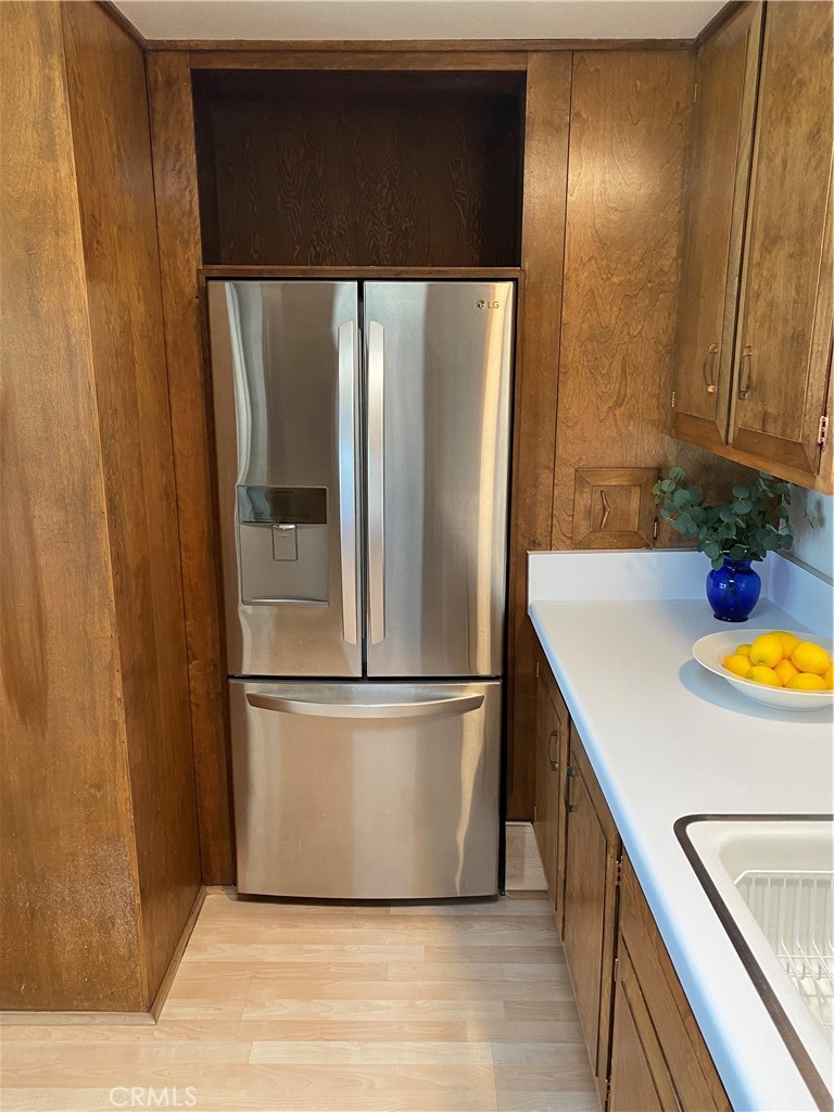 1640 Glenview Rd. M12-76i