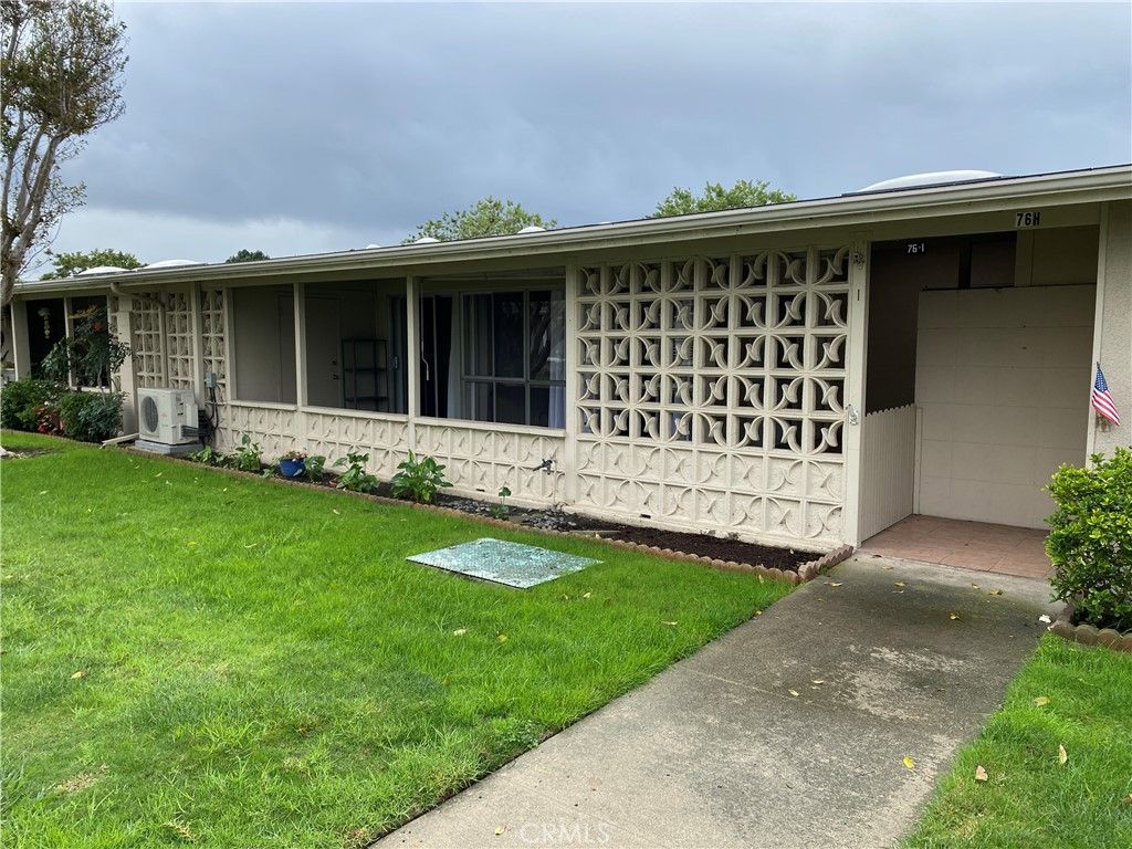 Photo of 1640 Glenview Rd. M12-76i Rd, Seal Beach, CA 90740 (MLS # PW25266988)