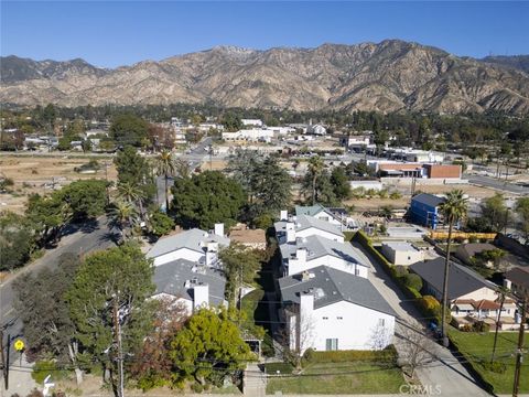 Photo of 801 E Mendocino Street #4A, Altadena, CA 91001 (MLS # AR25273903)