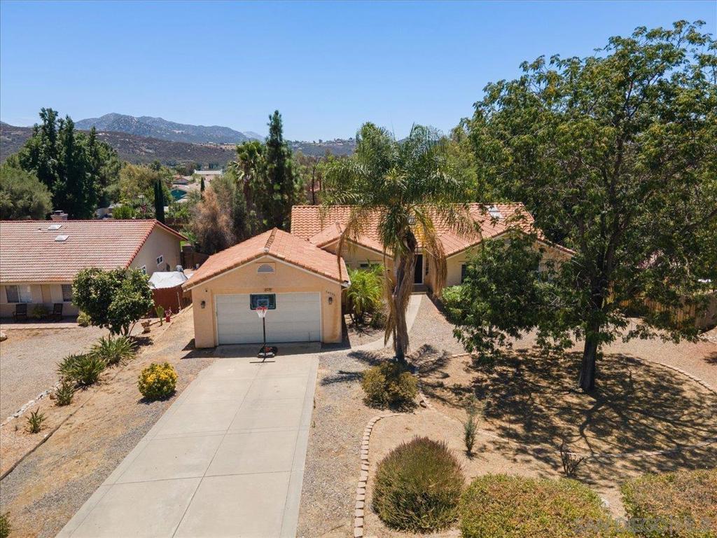 24235 Cerro Vista Way