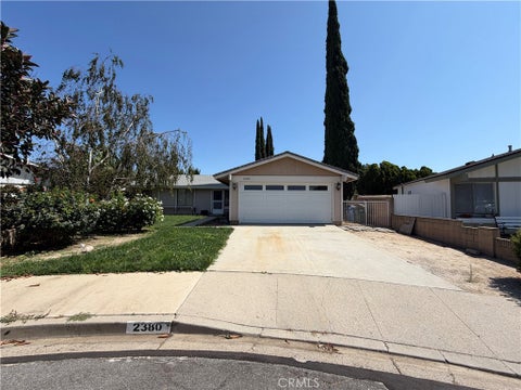 Photo of 2380 Bryson Place, Simi Valley, CA 93065 (MLS # SR26178253)