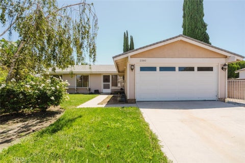 Photo of 2380 Bryson Place, Simi Valley, CA 93065 (MLS # SR26178253)