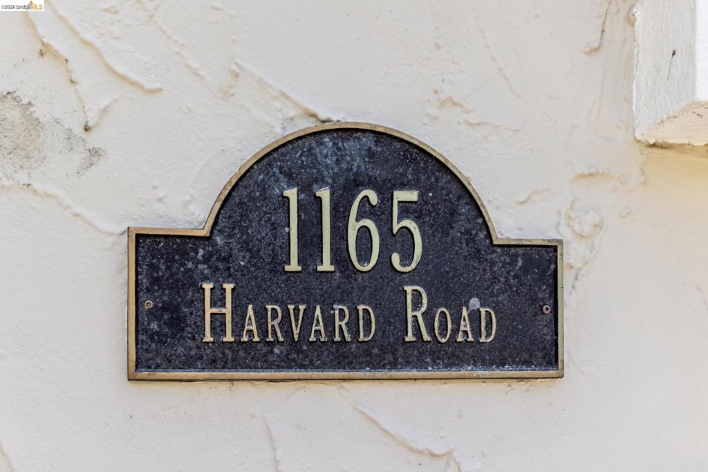 1165 Harvard Rd