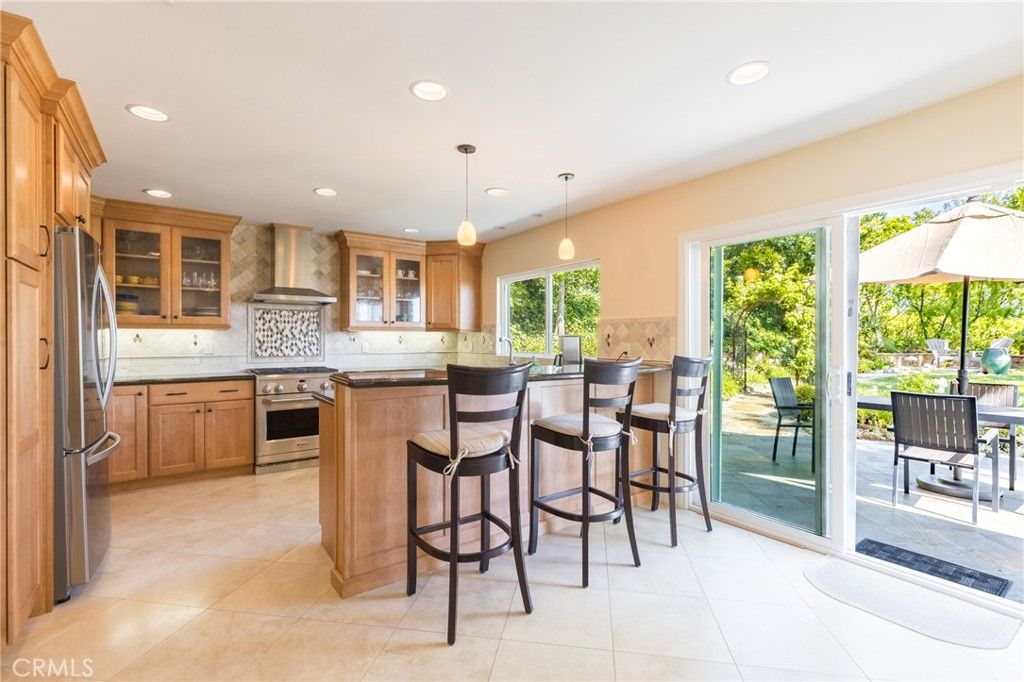 Photo of 24529 Calvert Street, Woodland Hills, CA 91367 (MLS # SR26081471)