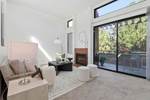 Photo of 928 Wright Avenue #402, Mountain View, CA 94043 (MLS # ML82037684)