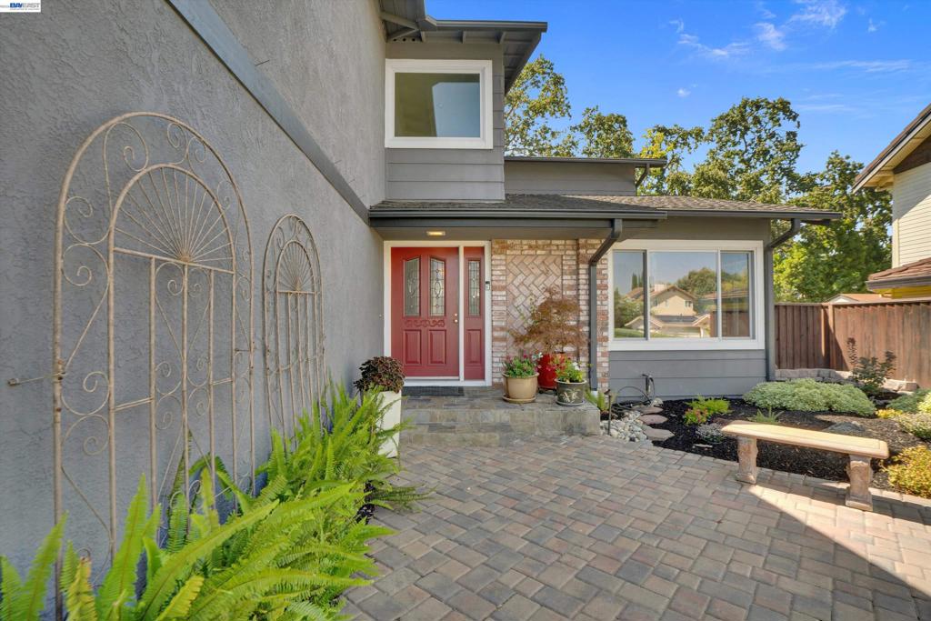5805 San Carlos Way