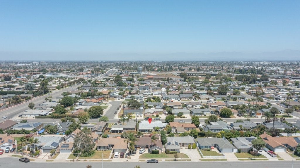 6072 Chinook Ave.