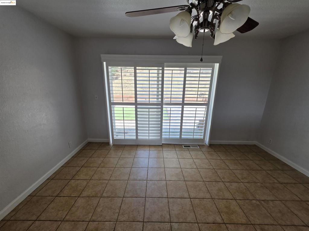 SPRINGBROOK EST. - Residential
