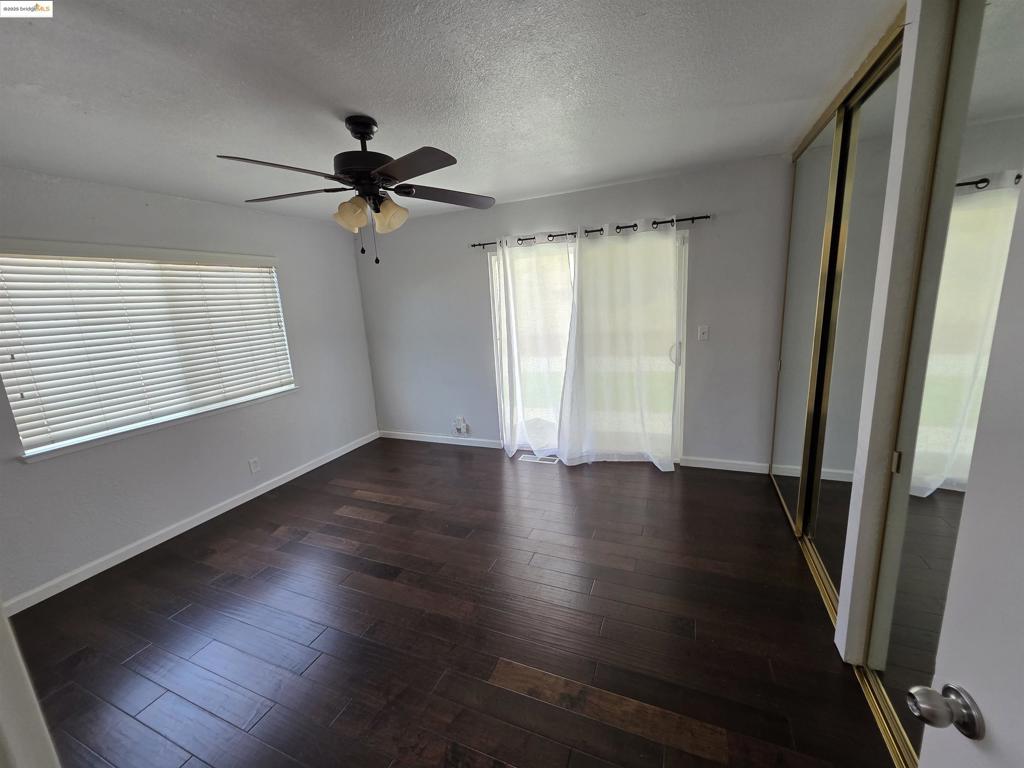 SPRINGBROOK EST. - Residential