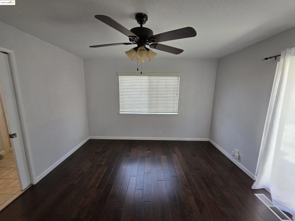 SPRINGBROOK EST. - Residential