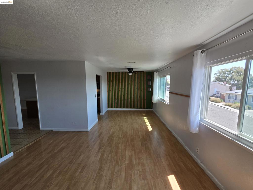 SPRINGBROOK EST. - Residential