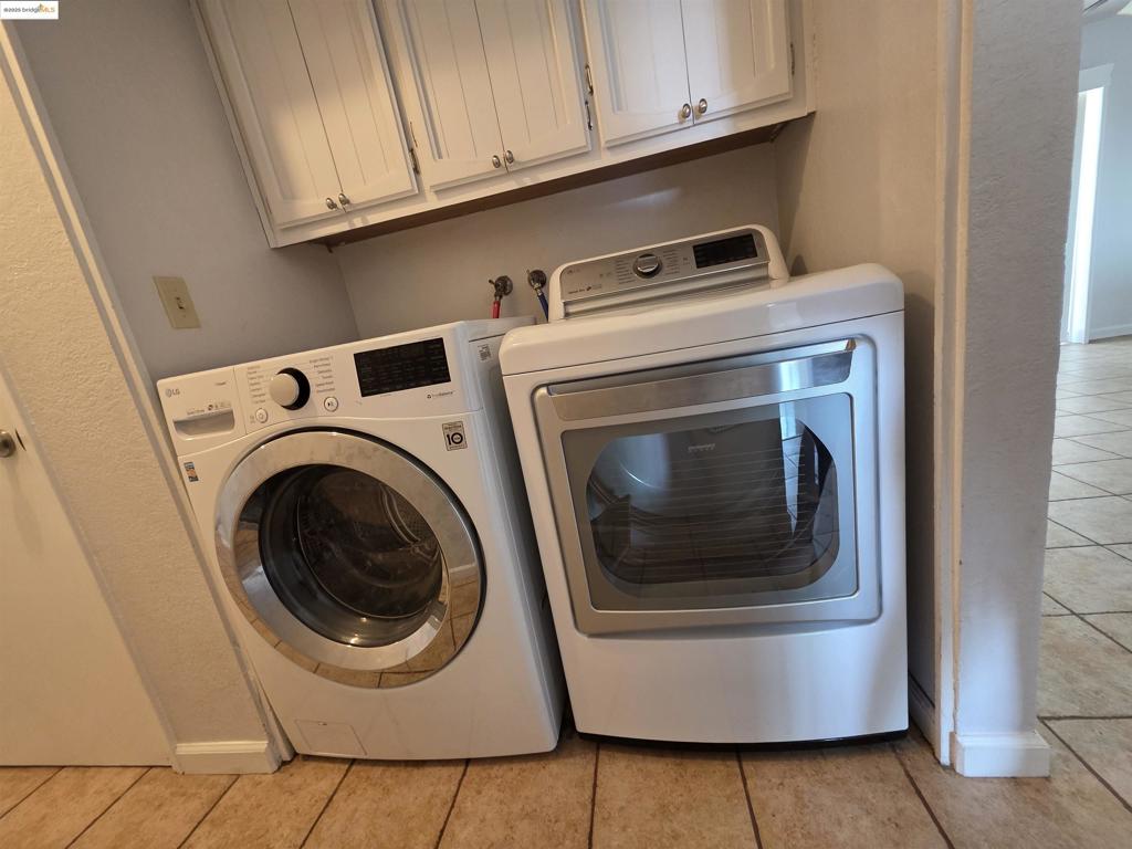 SPRINGBROOK EST. - Residential