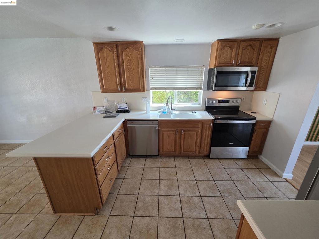 SPRINGBROOK EST. - Residential