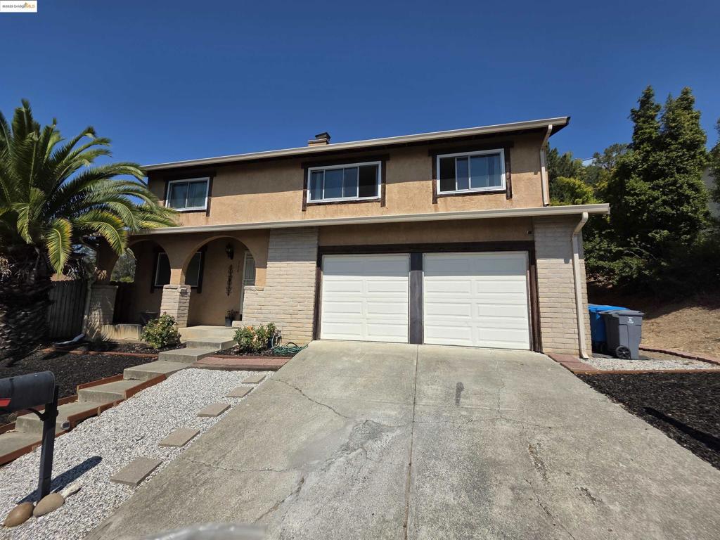 SPRINGBROOK EST. - Residential