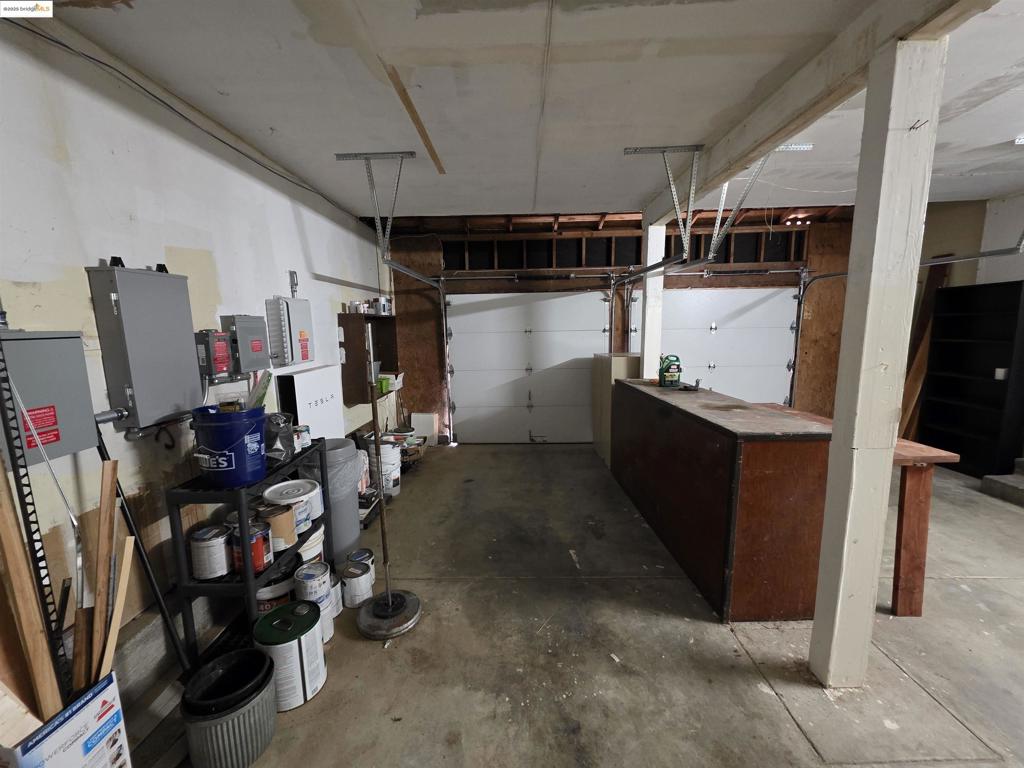 SPRINGBROOK EST. - Residential