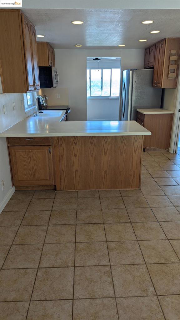 SPRINGBROOK EST. - Residential