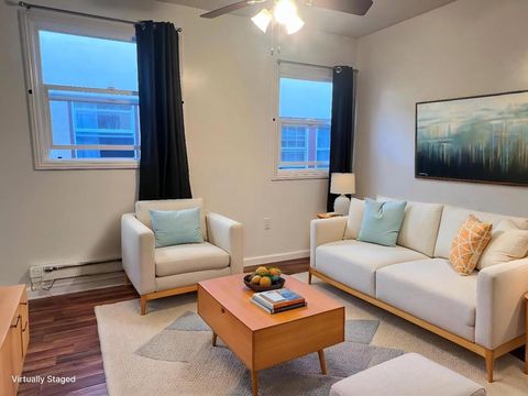 Photo of 1627 Fairview Street #B, Berkeley, CA 94703 (MLS # ML82036899)