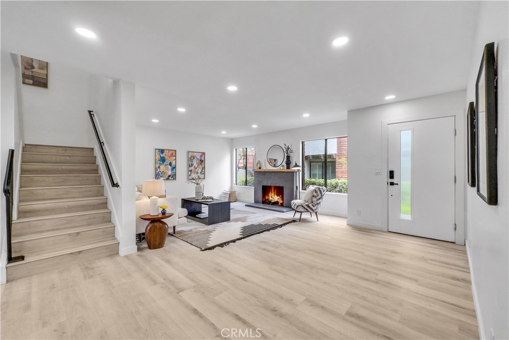 27925 Ridgebluff Court