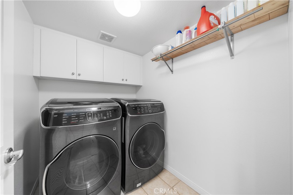 414 Silk Tree