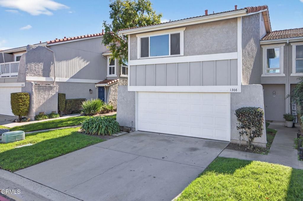 Photo of 1308 Gina Drive, Oxnard, CA 93030 (MLS # V1-33532)