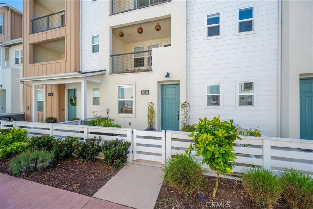 905 Madonna Road 39