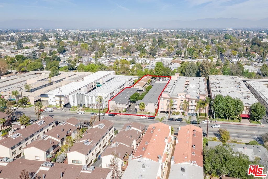 Location! 31 Units centrally located in Van Nuys. Almost 15miles from LA, Investment opportunity to earn steady incomes, Tenants almost paid on time, Well maintained, Potential to be enough upside rent prices, , Earthquake reinforcement work done, 3 kinds of unit type, Close to freeway 101, 405, 170 and Orange Busway line, Due to 1031 exchange and moving to other, Seller wants sell WELL MAINTAINED units. There are Sherman Oaks park, market, restaurants close to 31 units.