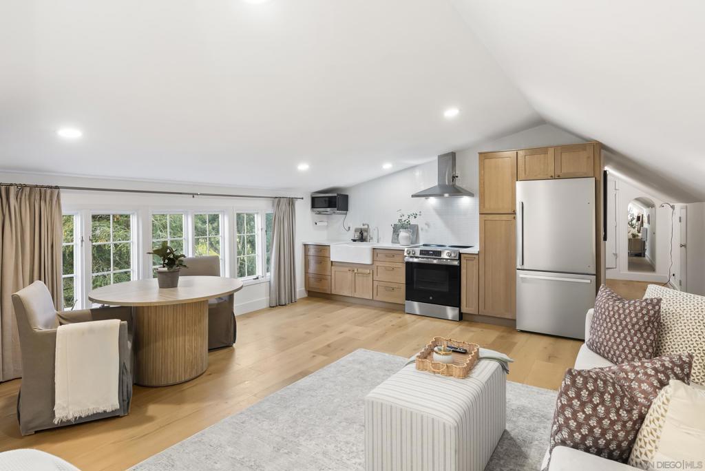 Rancho Santa Fe - Residential