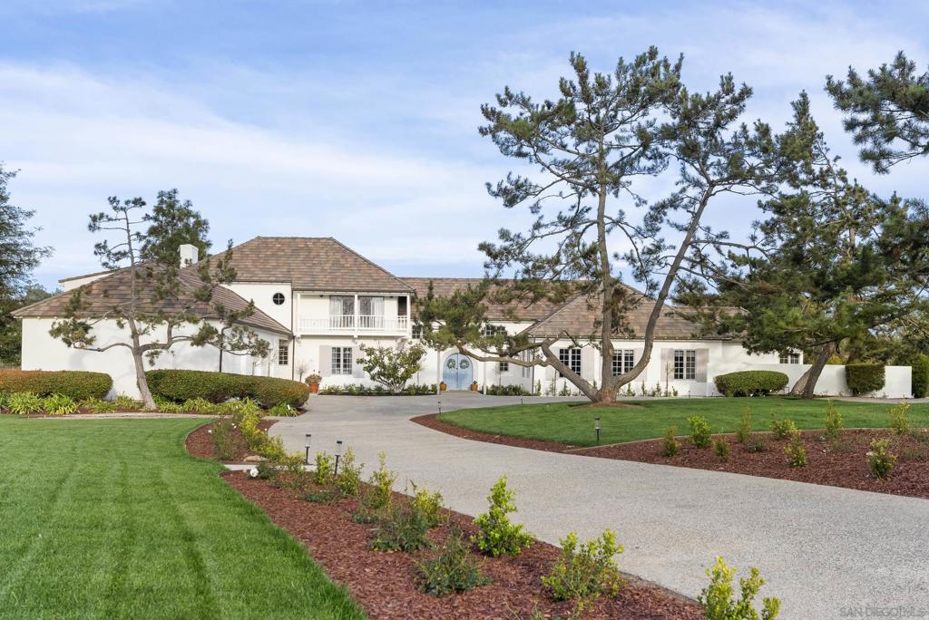 3357 Cerros Redondos