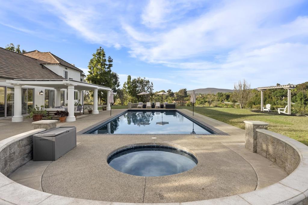 Rancho Santa Fe - Residential