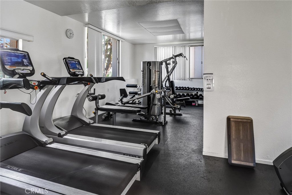 360 Villa Point Drive, Newport Beach CA 92660 - Photo 23