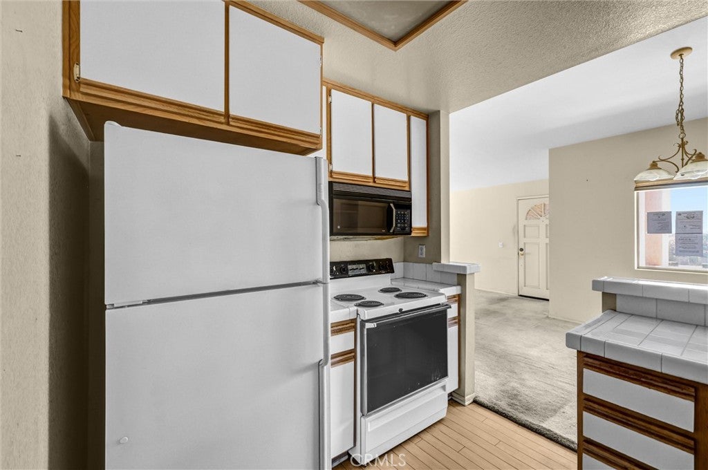 360 Villa Point Drive, Newport Beach CA 92660 - Photo 16