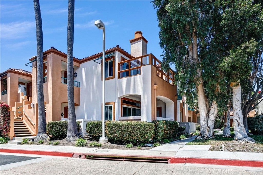 360 Villa Point Drive, Newport Beach CA 92660