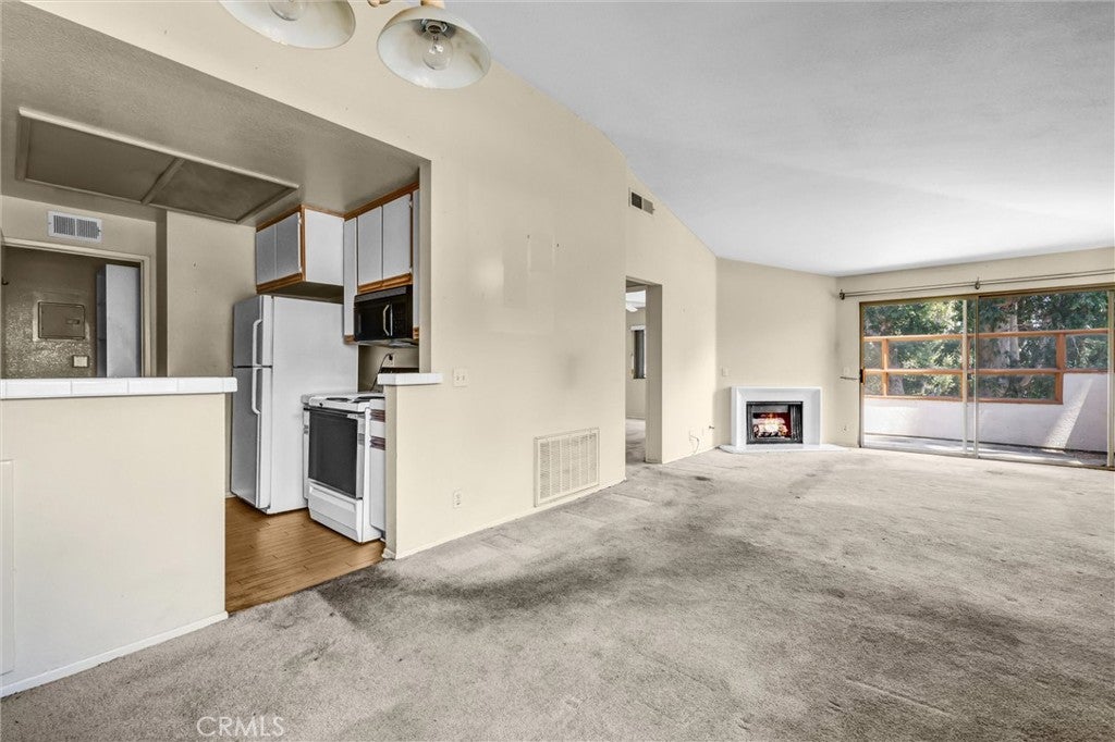 360 Villa Point Drive, Newport Beach CA 92660 - Photo 9