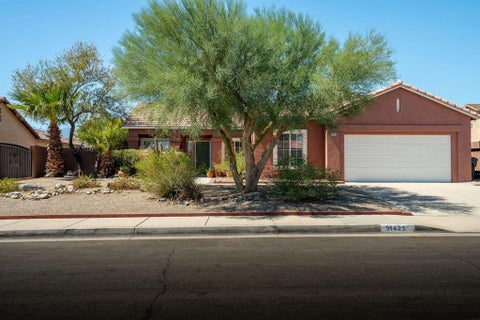 Photo of 31425 ViA Ventana, Thousand Palms, CA 92276 (MLS # 219152641DA)