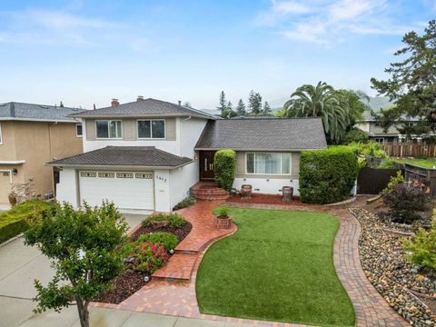 Photo of 1412 Medallion Drive, San Jose, CA 95120 (MLS # ML82044438)