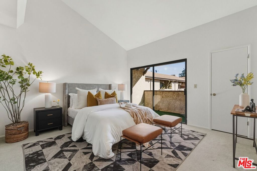 645 E Magnolia Boulevard F