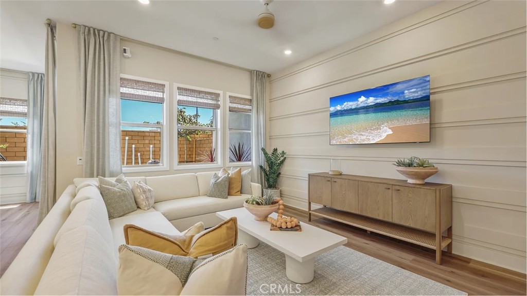 Ridgeview at Metro Heights - Residential