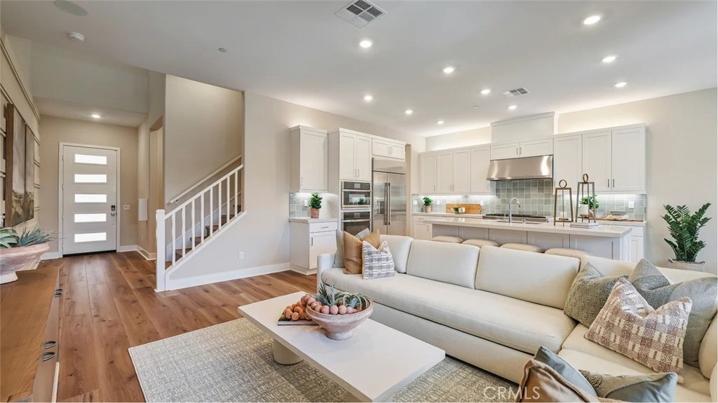 Ridgeview at Metro Heights - Residential